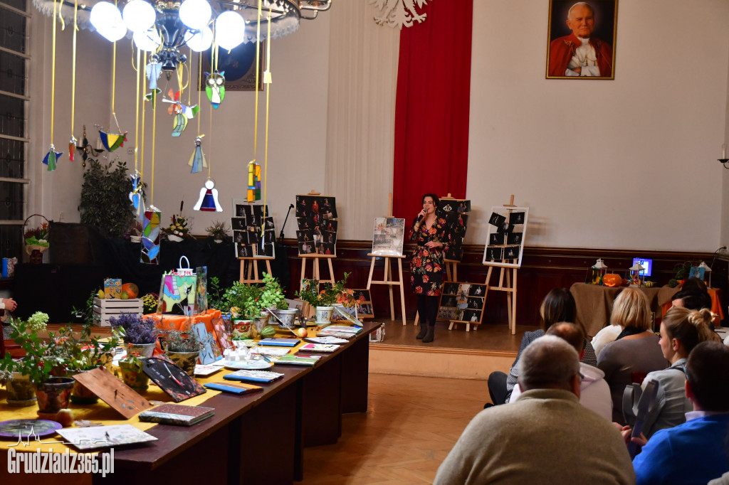 Wystawa Artystycznej Piwnicy w CKU