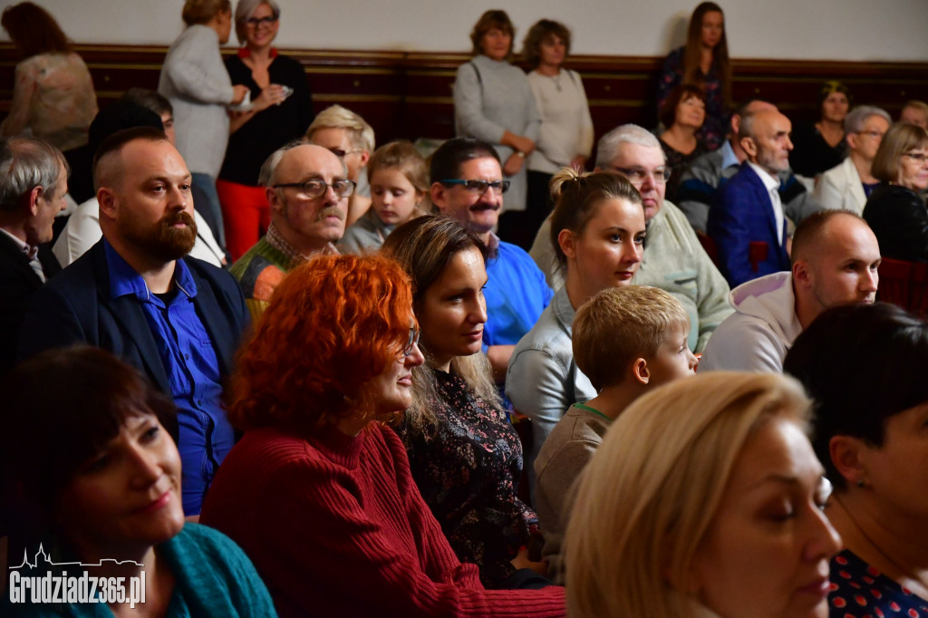 Wystawa Artystycznej Piwnicy w CKU