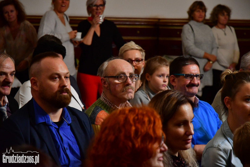 Wystawa Artystycznej Piwnicy w CKU