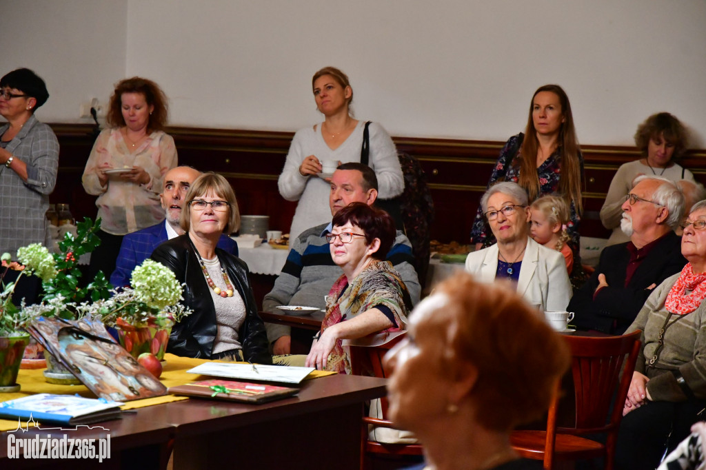 Wystawa Artystycznej Piwnicy w CKU