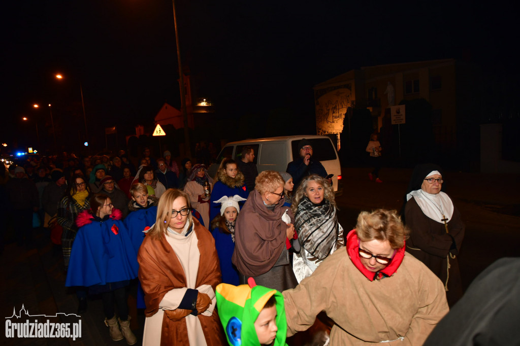 Pochód Wszystkich Świętych w parafii NSPJ