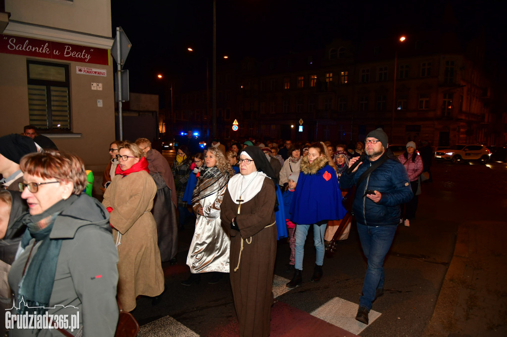 Pochód Wszystkich Świętych w parafii NSPJ