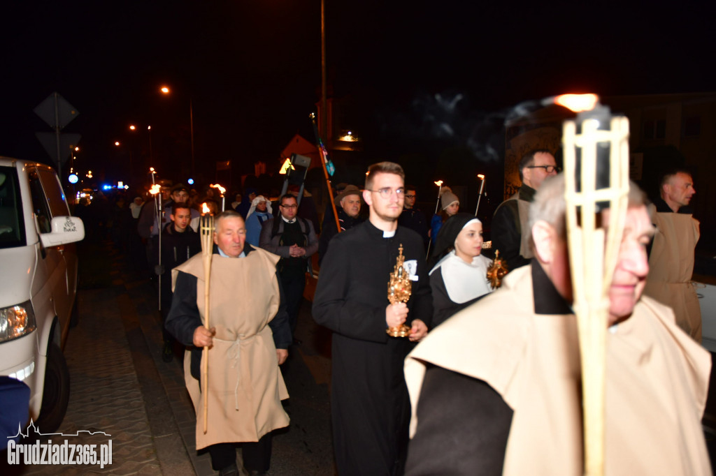 Pochód Wszystkich Świętych w parafii NSPJ