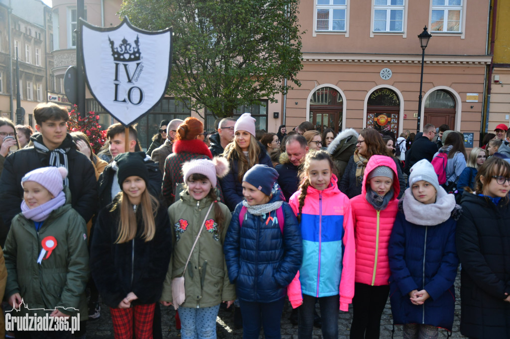 Ogólnopolskie śpiewanie hymnu państwowego