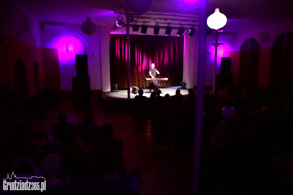 Muzyczny Stand-up Czesława Mozila