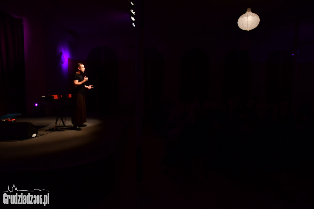 Muzyczny Stand-up Czesława Mozila