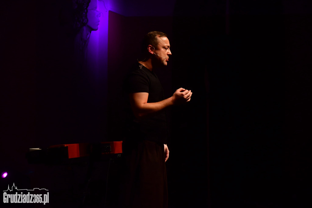 Muzyczny Stand-up Czesława Mozila