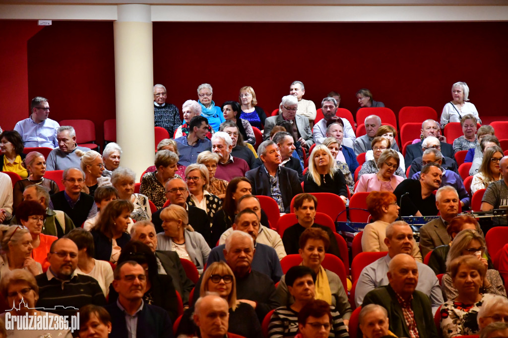 Don Vasyl z zespołem zagrał w Teatrze