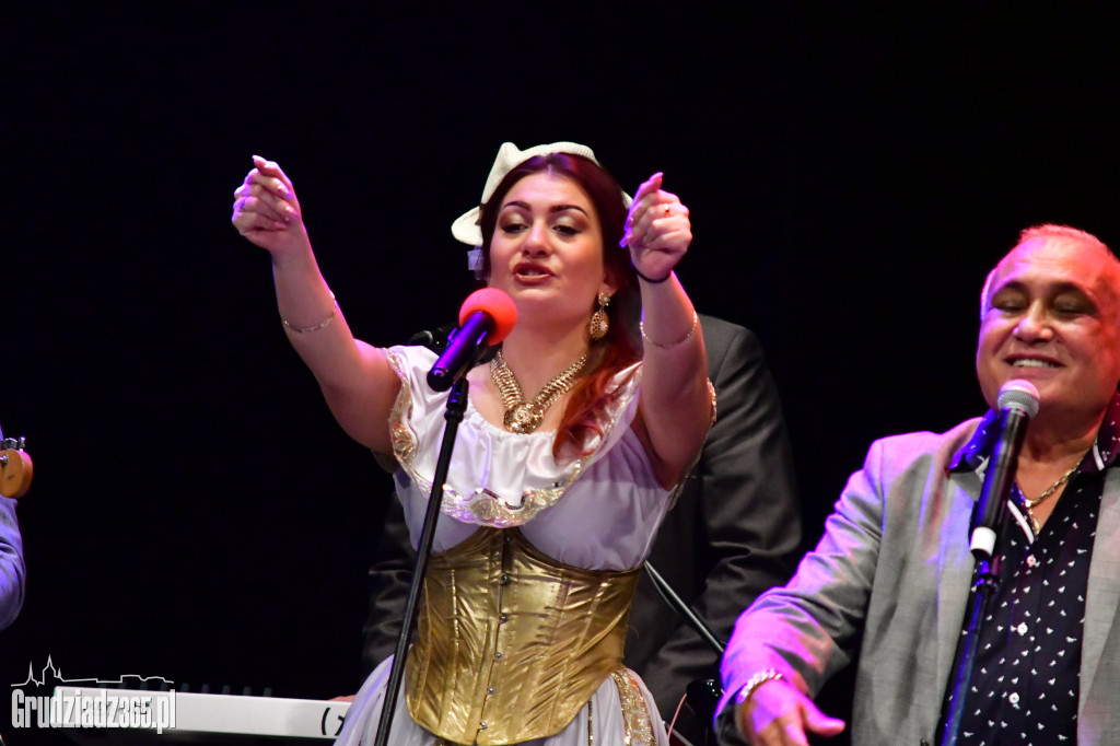 Don Vasyl z zespołem zagrał w Teatrze