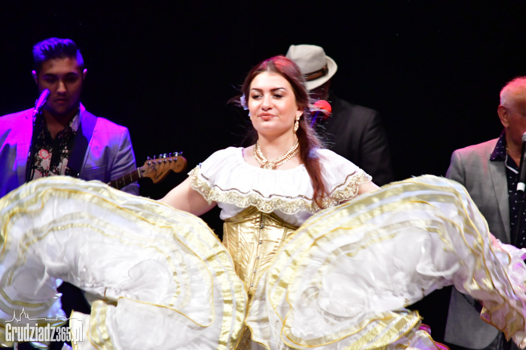 Don Vasyl z zespołem zagrał w Teatrze