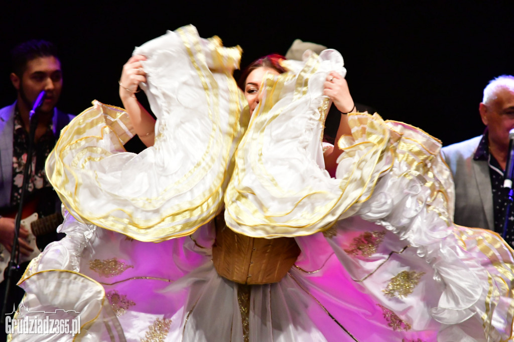 Don Vasyl z zespołem zagrał w Teatrze