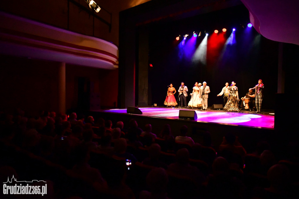 Don Vasyl z zespołem zagrał w Teatrze