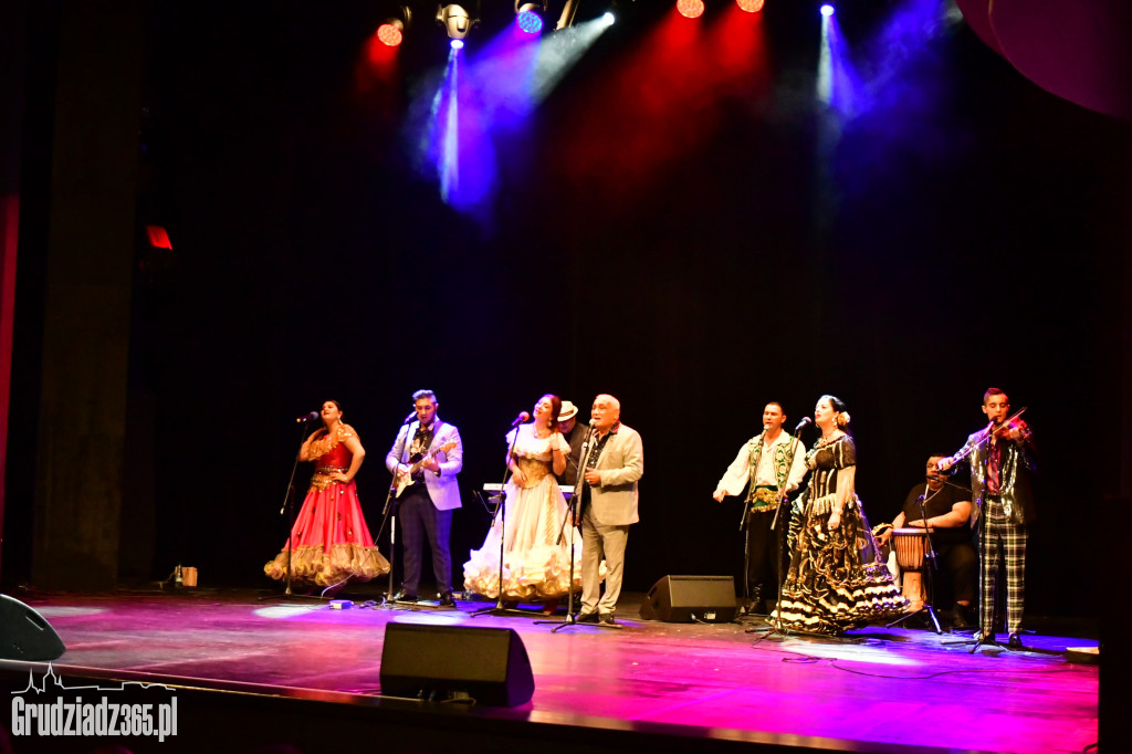 Don Vasyl z zespołem zagrał w Teatrze