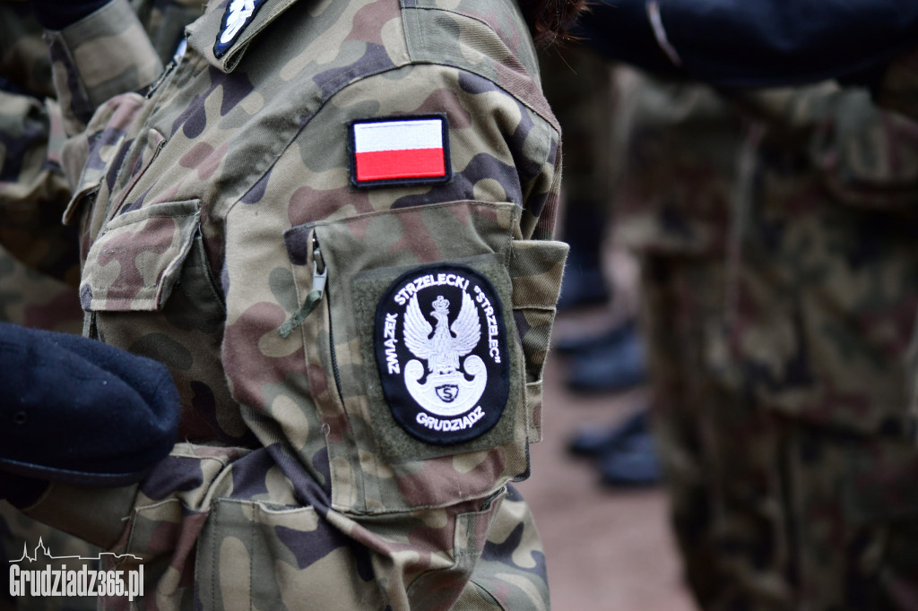 Przysięga Strzelców z III LO w Grudzidzu- foto