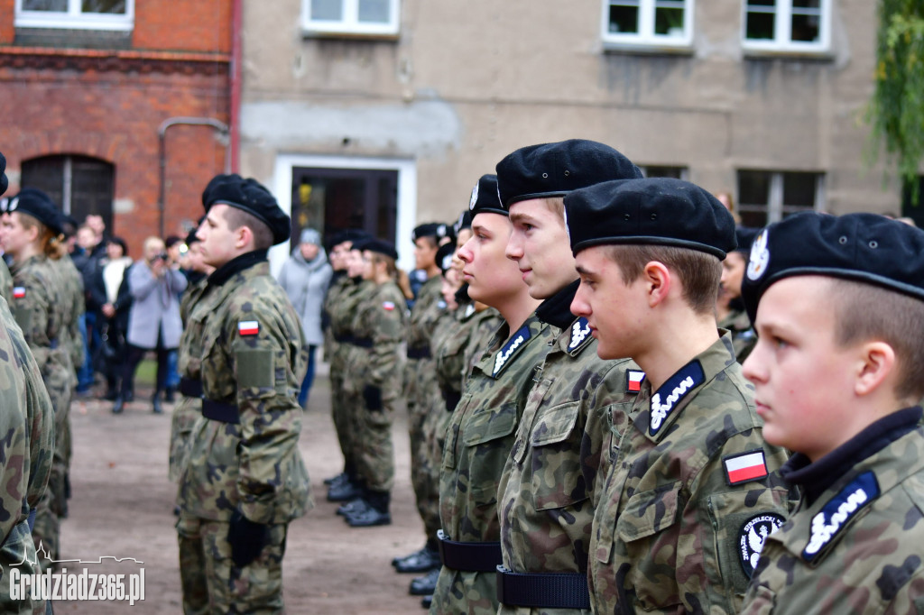Przysięga Strzelców z III LO w Grudzidzu- foto