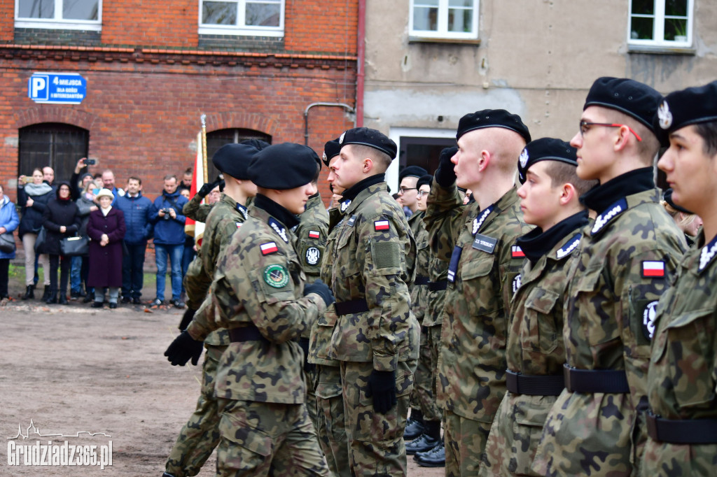 Przysięga Strzelców z III LO w Grudzidzu- foto