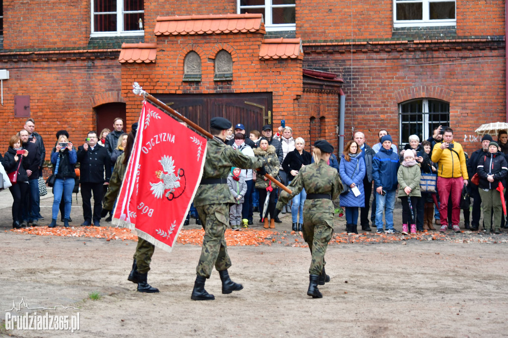 Przysięga Strzelców z III LO w Grudzidzu- foto