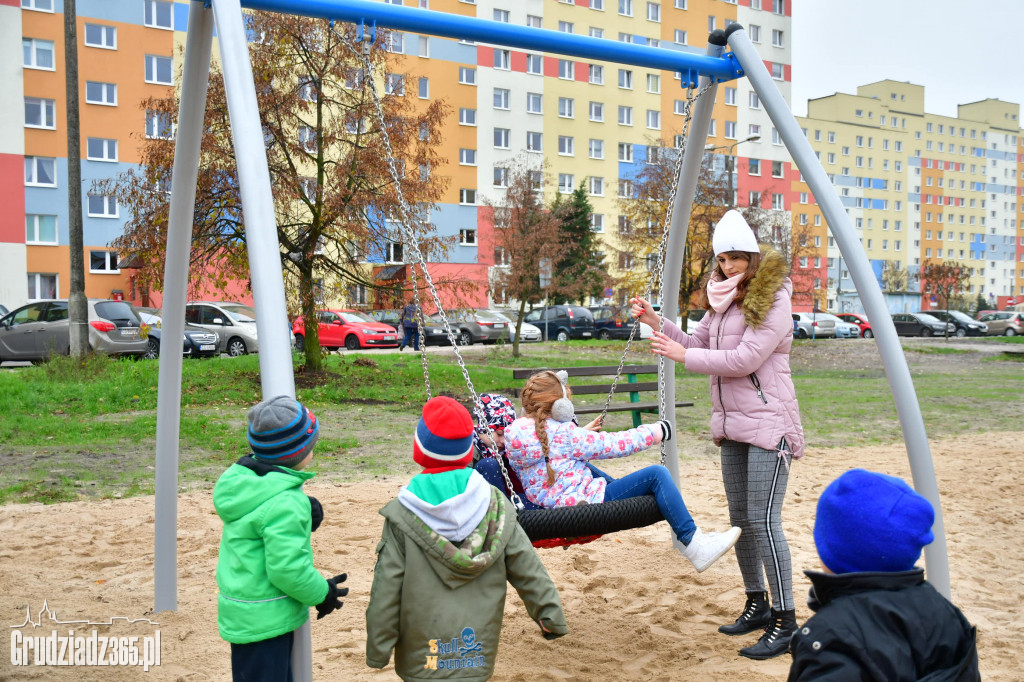 GBO- otwarcie placu zabaw na oś. Lotnisko