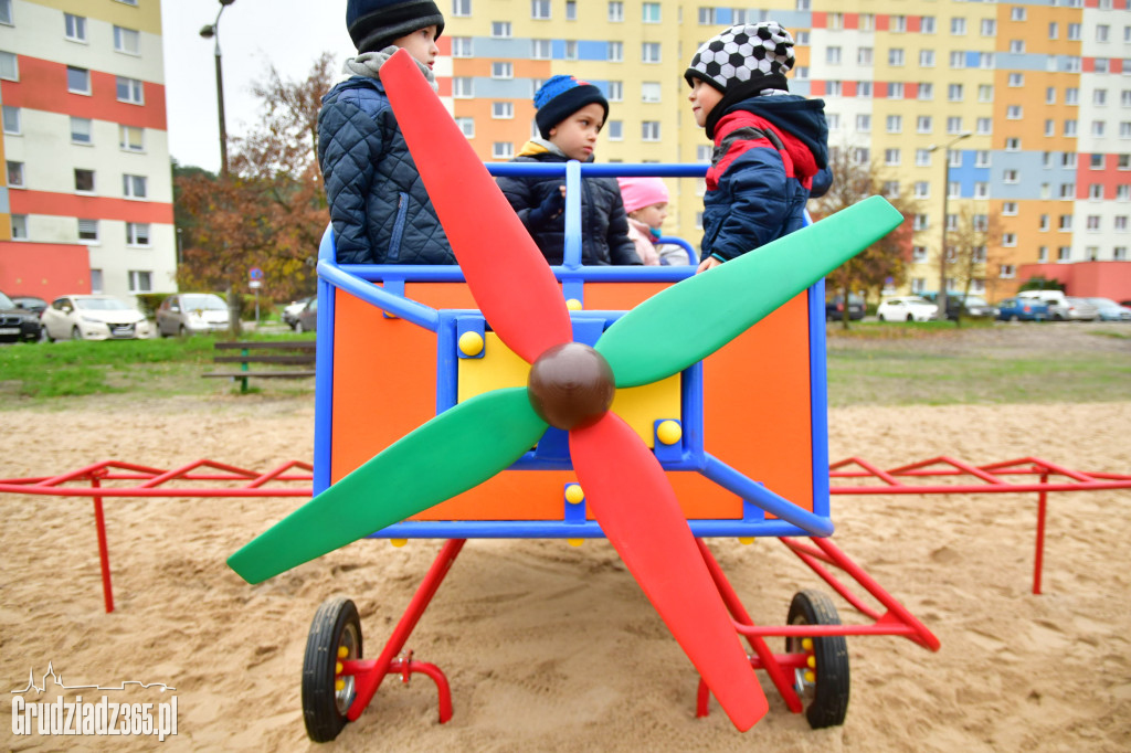 GBO- otwarcie placu zabaw na oś. Lotnisko