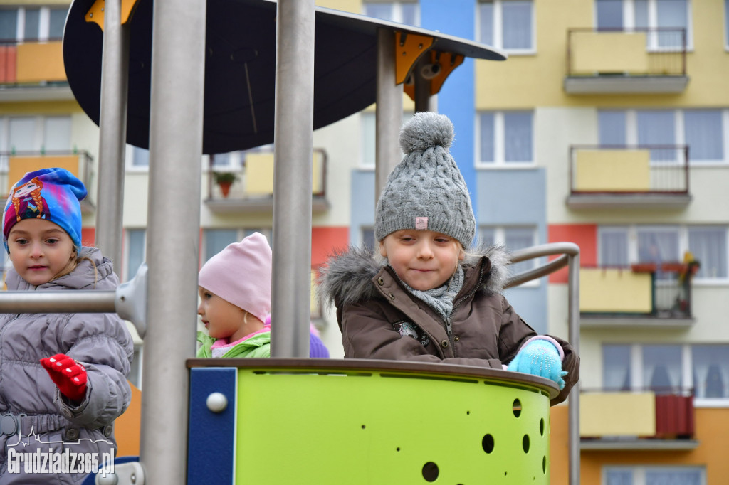 GBO- otwarcie placu zabaw na oś. Lotnisko