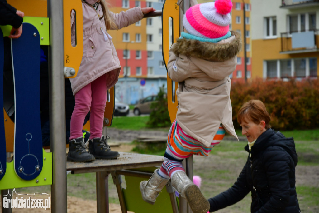 GBO- otwarcie placu zabaw na oś. Lotnisko