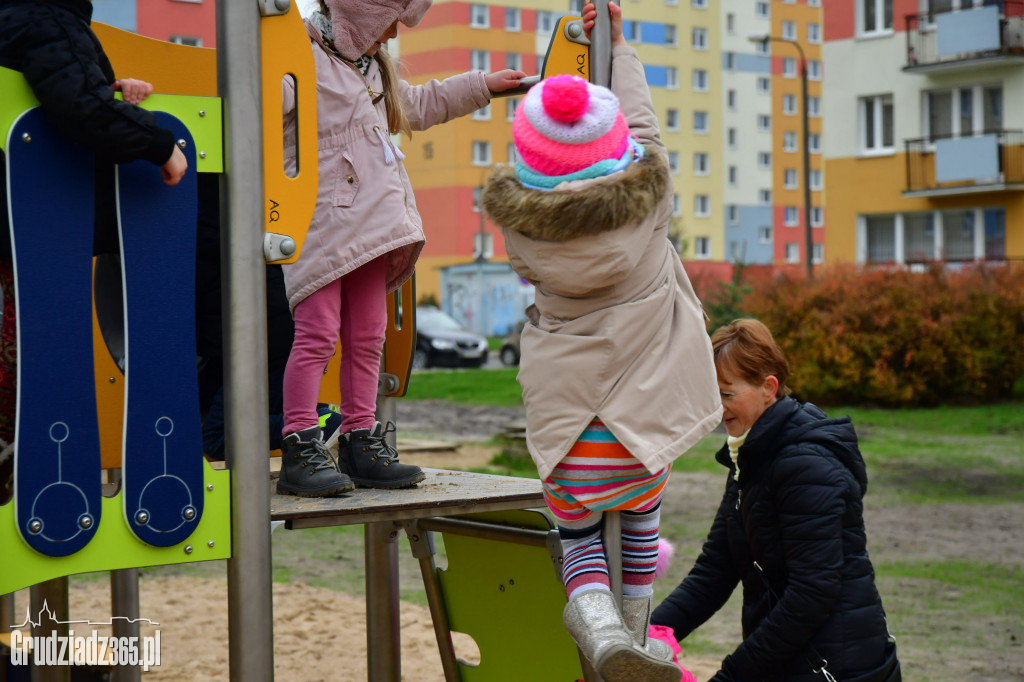 GBO- otwarcie placu zabaw na oś. Lotnisko