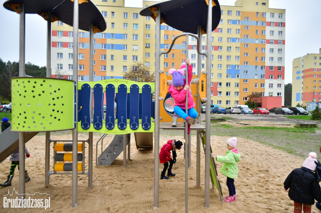 GBO- otwarcie placu zabaw na oś. Lotnisko