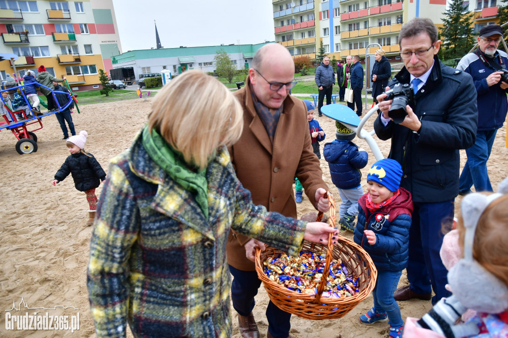 GBO- otwarcie placu zabaw na oś. Lotnisko