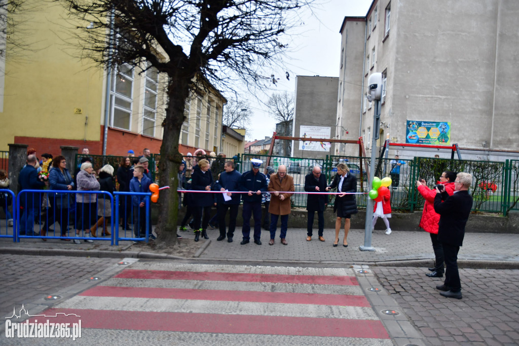 Otwarcie inteligentnego przejścia dla pieszych