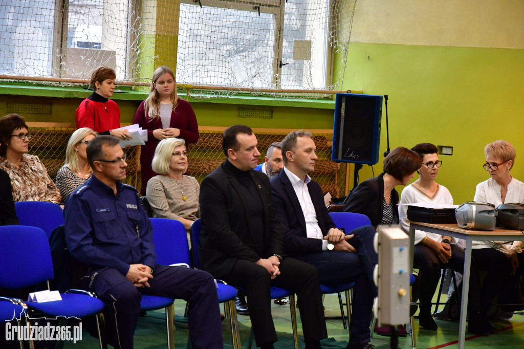 Otwarcie inteligentnego przejścia dla pieszych