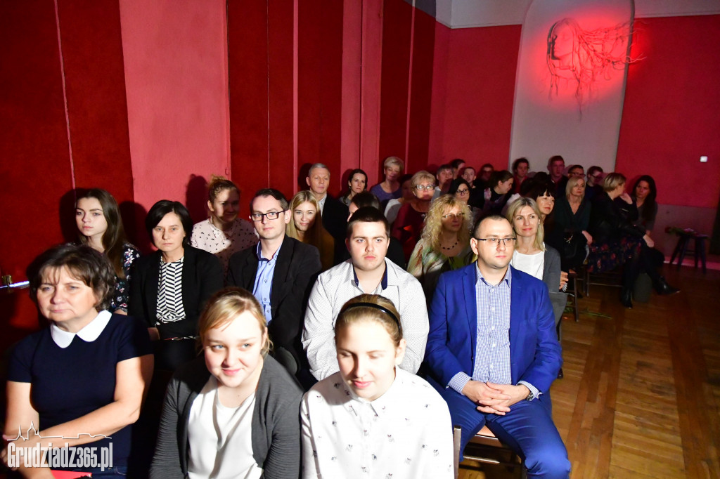 100 lecie Polskiego Czerwonego Krzyża
