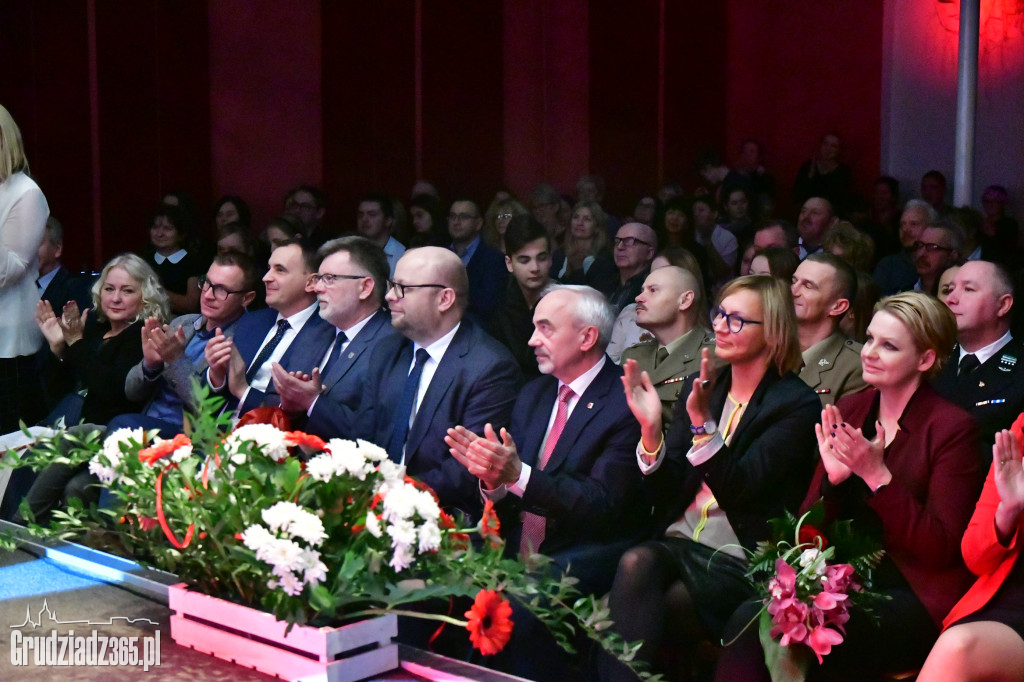 100 lecie Polskiego Czerwonego Krzyża