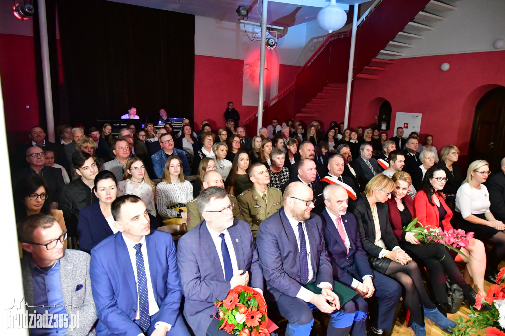 100 lecie Polskiego Czerwonego Krzyża