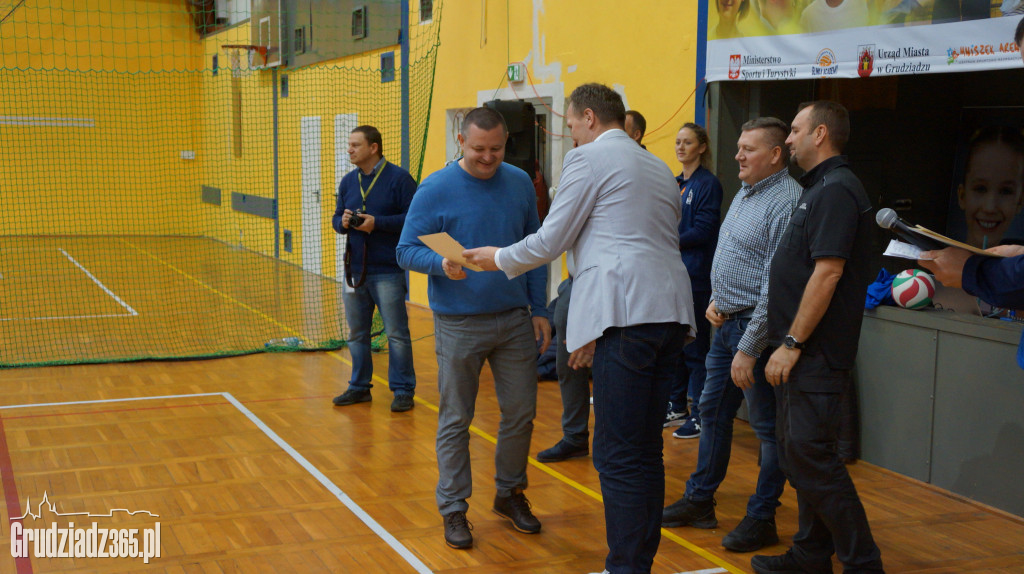Turniej siatkówki służby więziennej