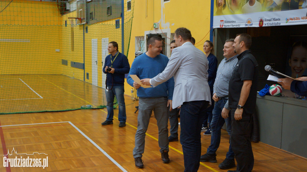 Turniej siatkówki służby więziennej