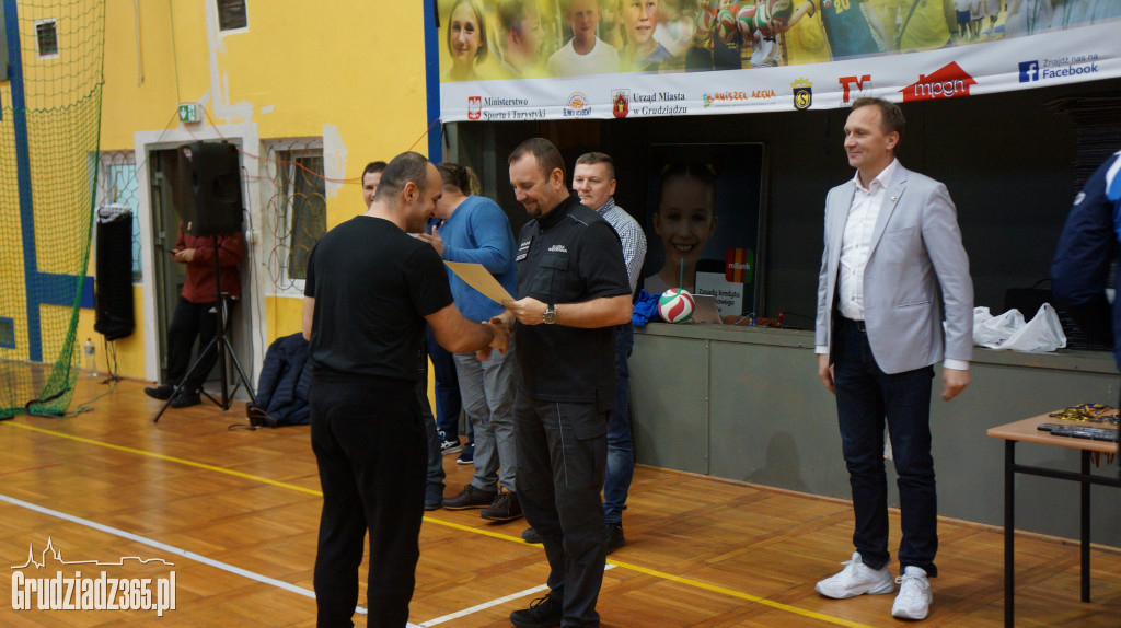 Turniej siatkówki służby więziennej