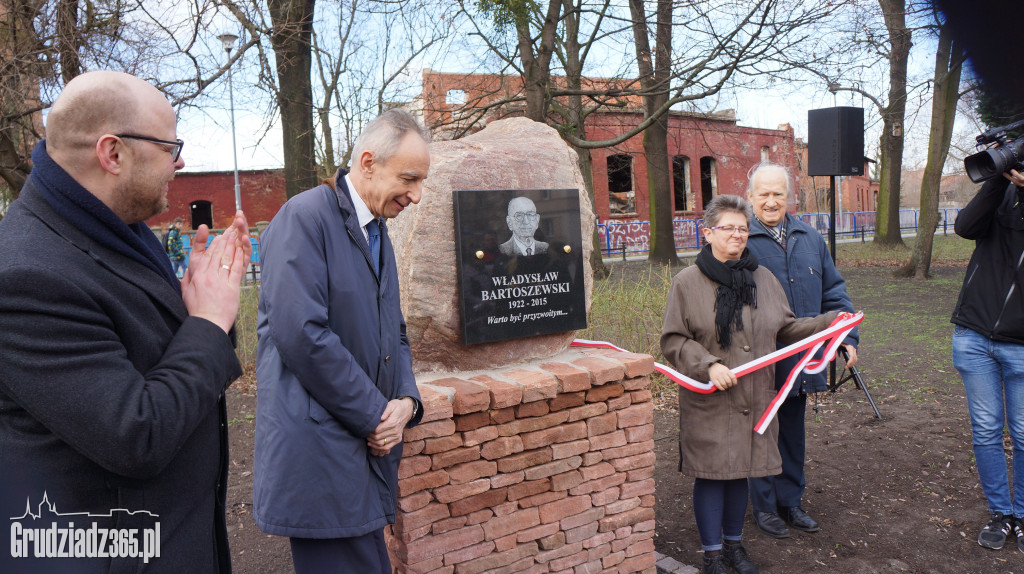 Uroczyście otwarto Skwer Wolności