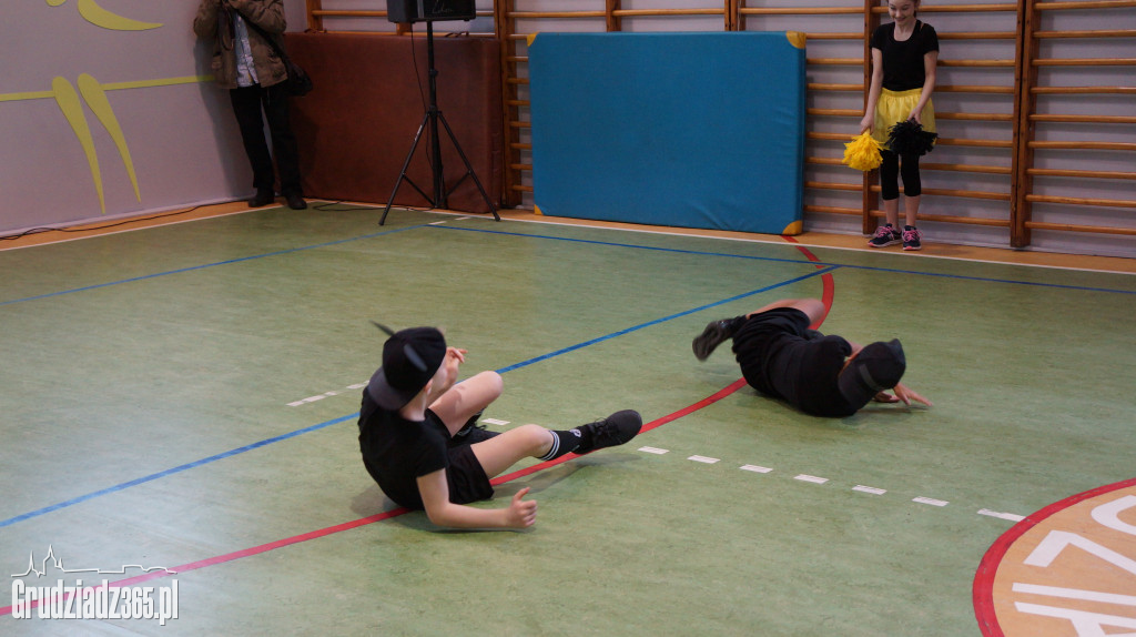 Otwarcie wyremontowanych szatni w SP16