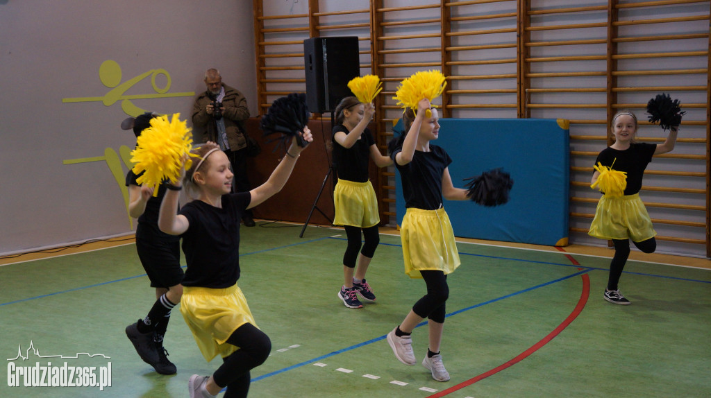 Otwarcie wyremontowanych szatni w SP16
