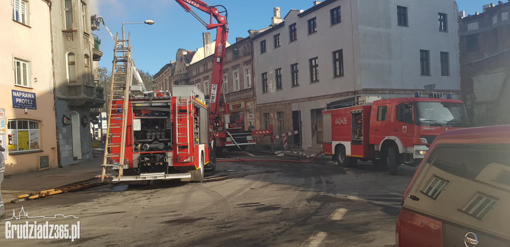 Pożar poddasza w budynku przy Groblowej 4 w Grudziądzu