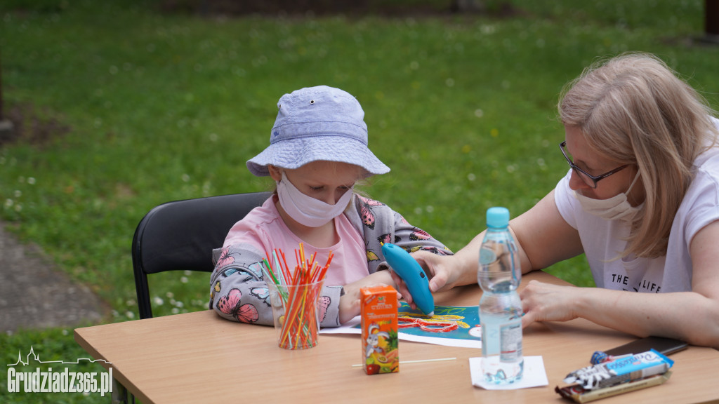 Kreatywnie i patriotycznie - rysowanie długopisem 3D