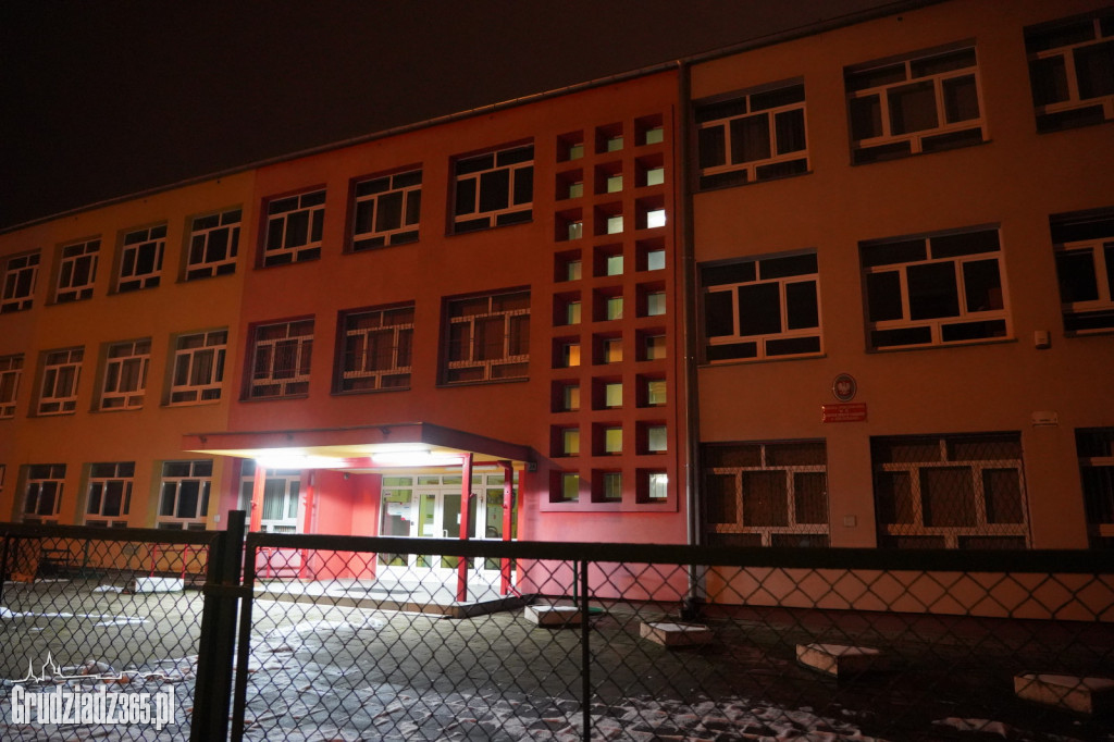 W szkołach w Grudziądzu nie oszczędza się prądu
