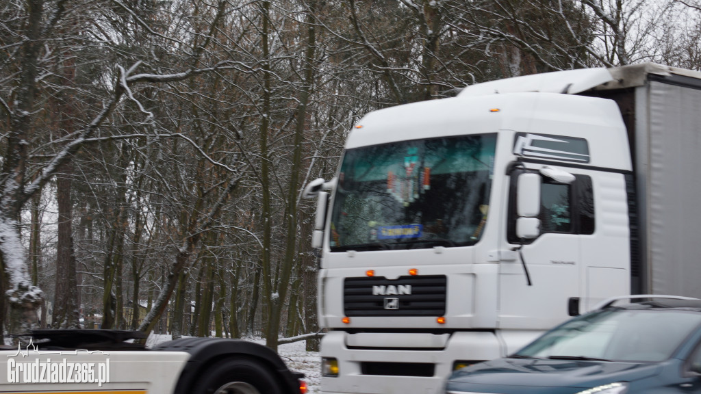 Koledzy żegnają kierowcę TIRa Kamila Murawskiego