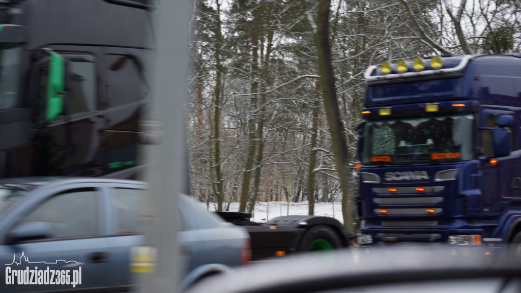 Koledzy żegnają kierowcę TIRa Kamila Murawskiego