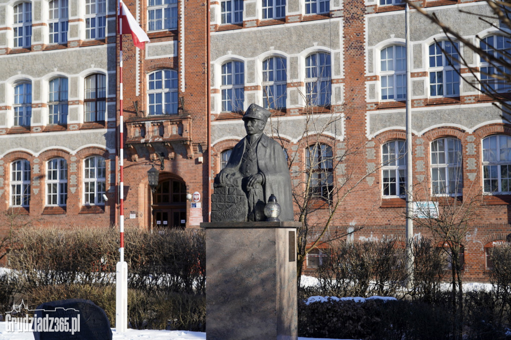 79. rocznica powstania Armii Krajowej. Skromne obchody