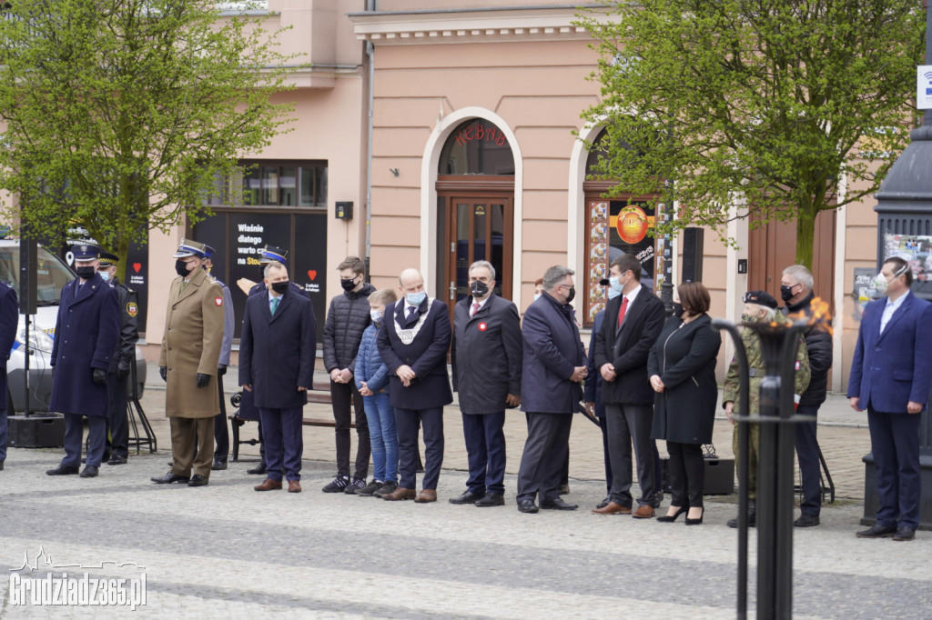 Obchody rocznicy uchwalenia Konstytucji 3 Maja. Uroczystość na Rynku w Grudziądzu