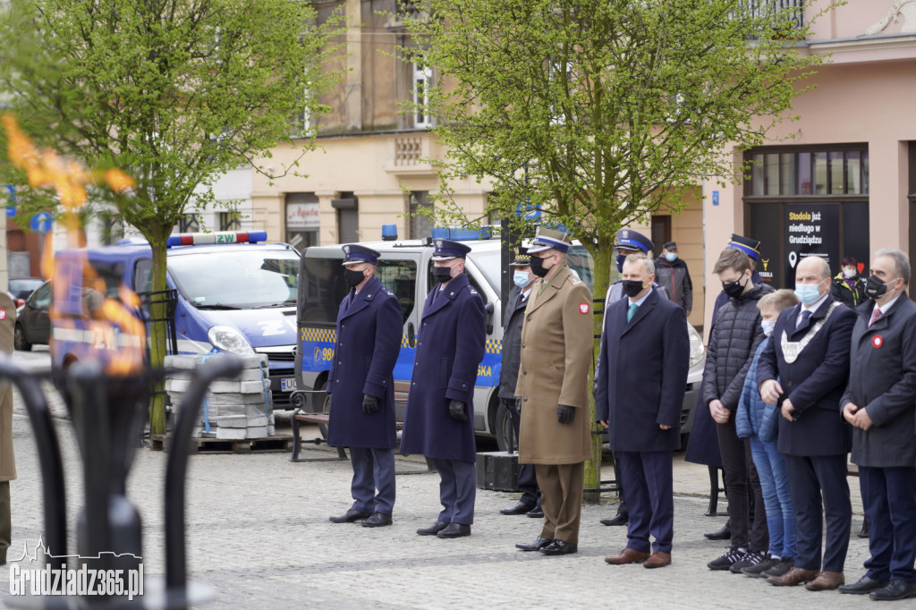 Obchody rocznicy uchwalenia Konstytucji 3 Maja. Uroczystość na Rynku w Grudziądzu