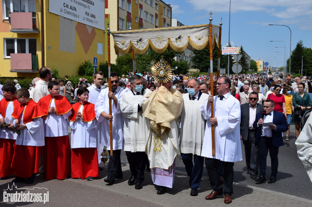 Procesje Bożego Ciała na os. Mniszek i Strzemięcin w Grudziądzu