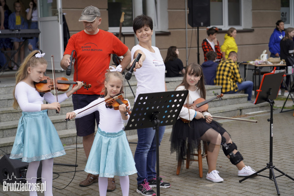 Festyn dla dzieci przed NOTem