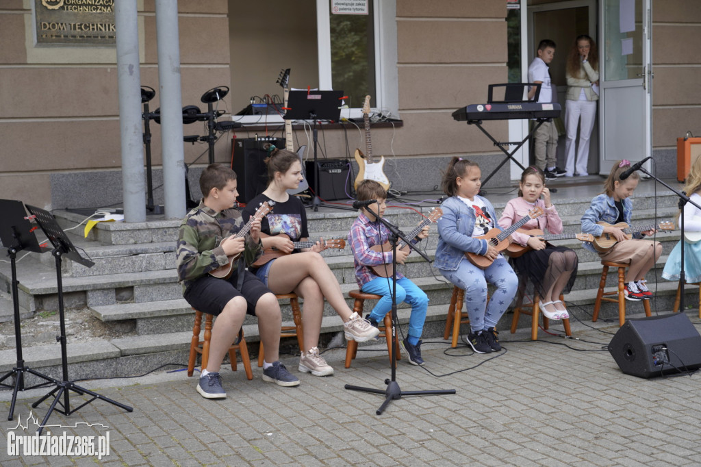 Festyn dla dzieci przed NOTem